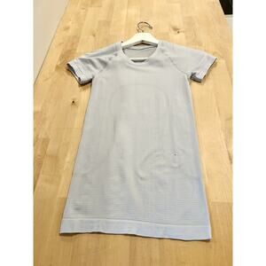 EUC Womens LULULEMON Swiftly Tech Short Sleeve 2.0 Hip Length Activewear Shirt 0